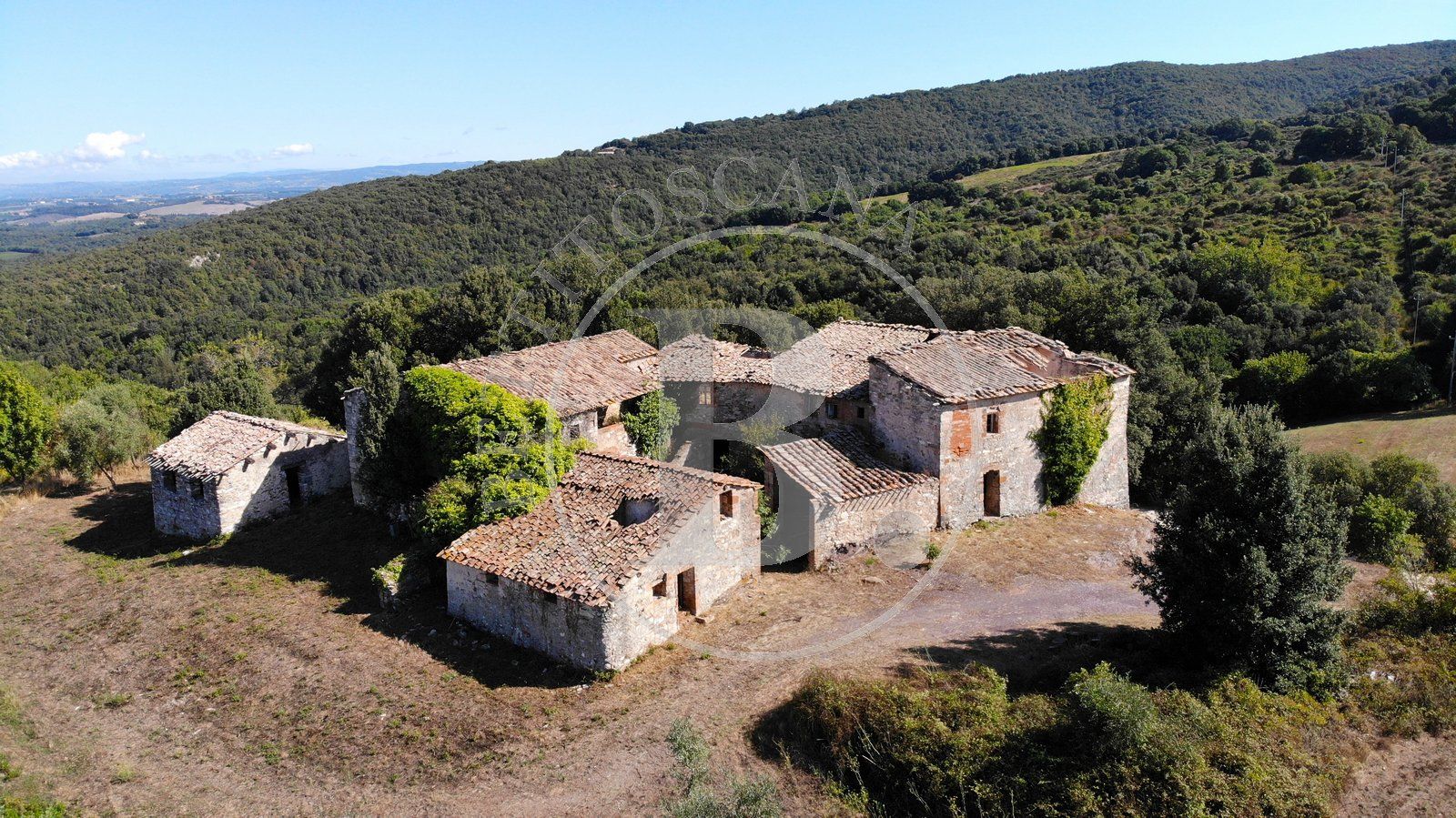 BUILDING FARMHOUSE COMPLEX - Casole d'Elsa (Si)