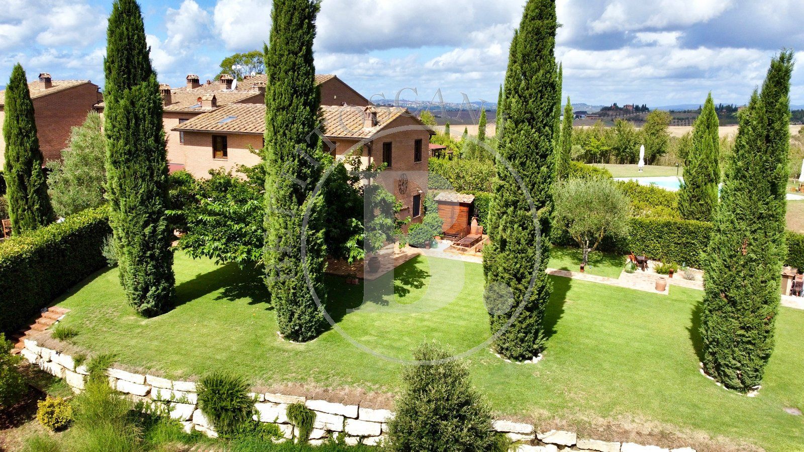 PORTION OF FARMHOUSE - Monteroni d'Arbia (Si)