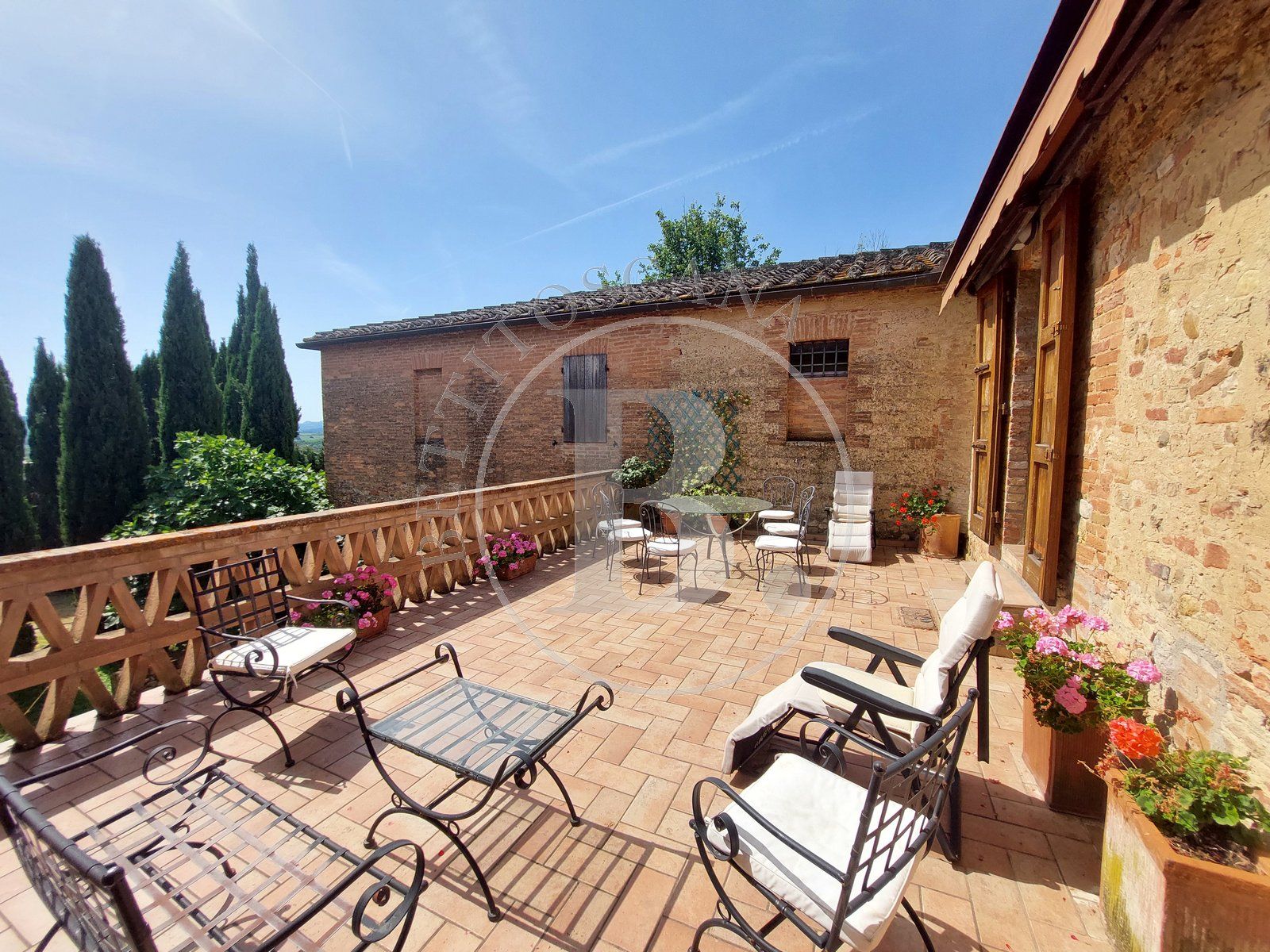 FARMHOUSE - Castelnuovo Berardenga (Si)