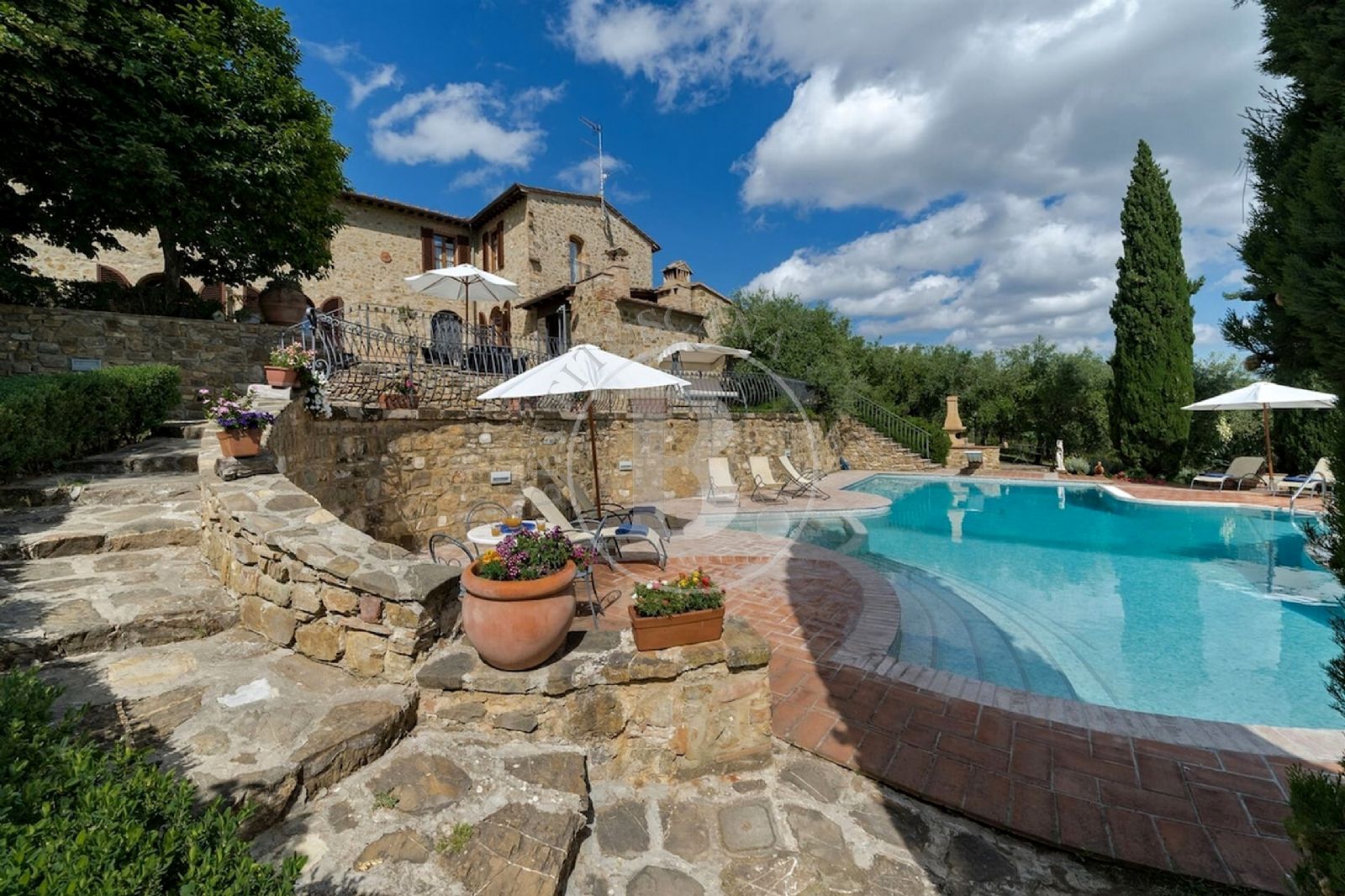 RESTORED FARMHOUSE - Castellina in Chianti (Si)