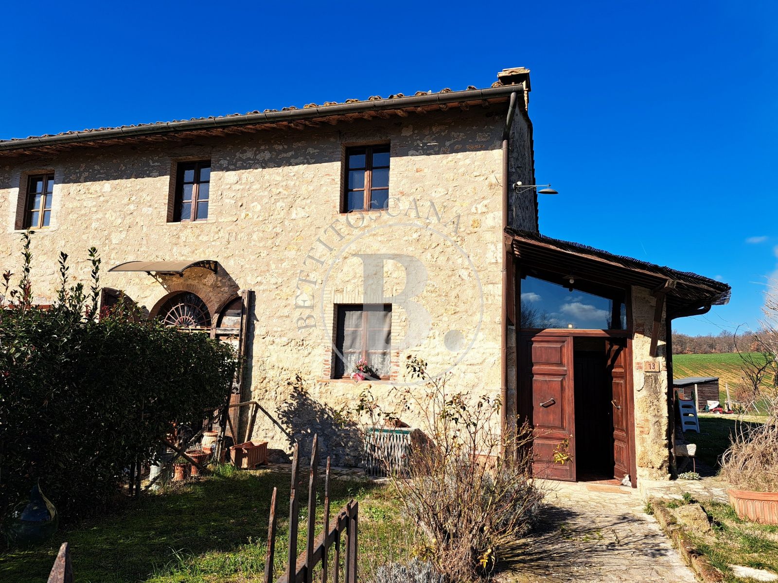 TWO-STORY APARTMENT IN FARMHOUSE - Monteriggioni (SI)