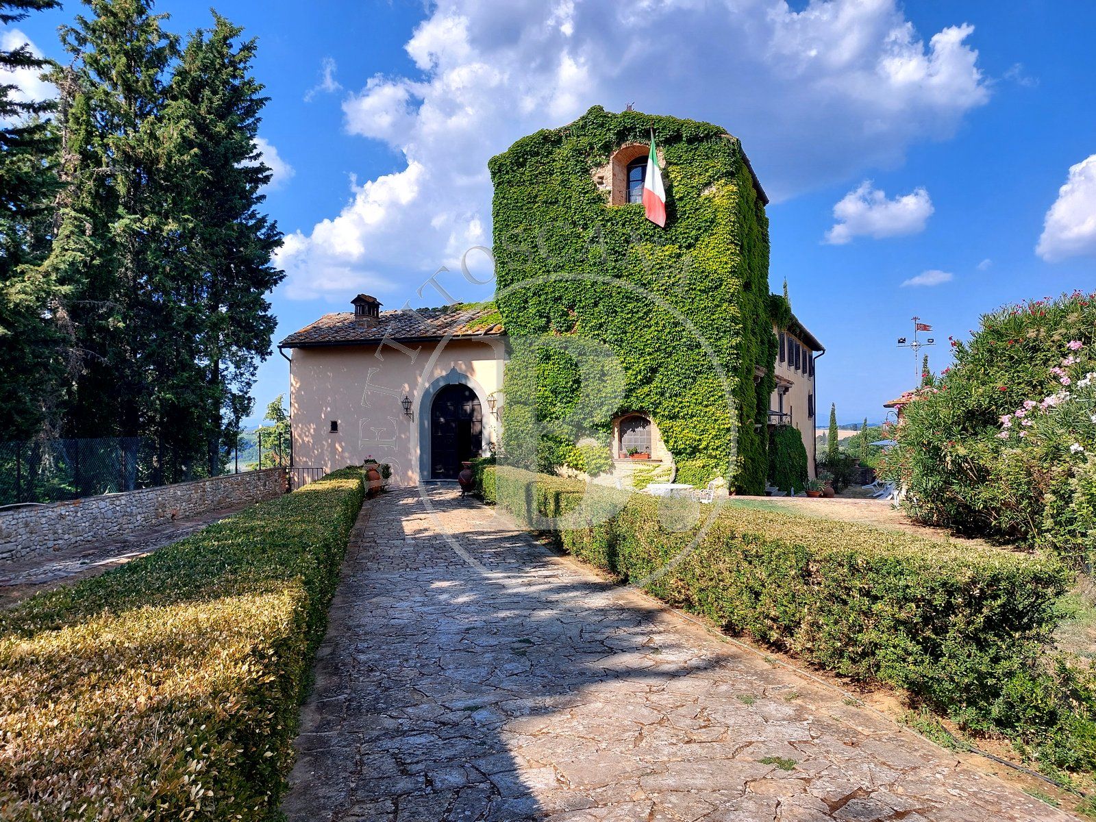 FORMER CONVENT - Tavarnelle Val di Pesa (Fi)